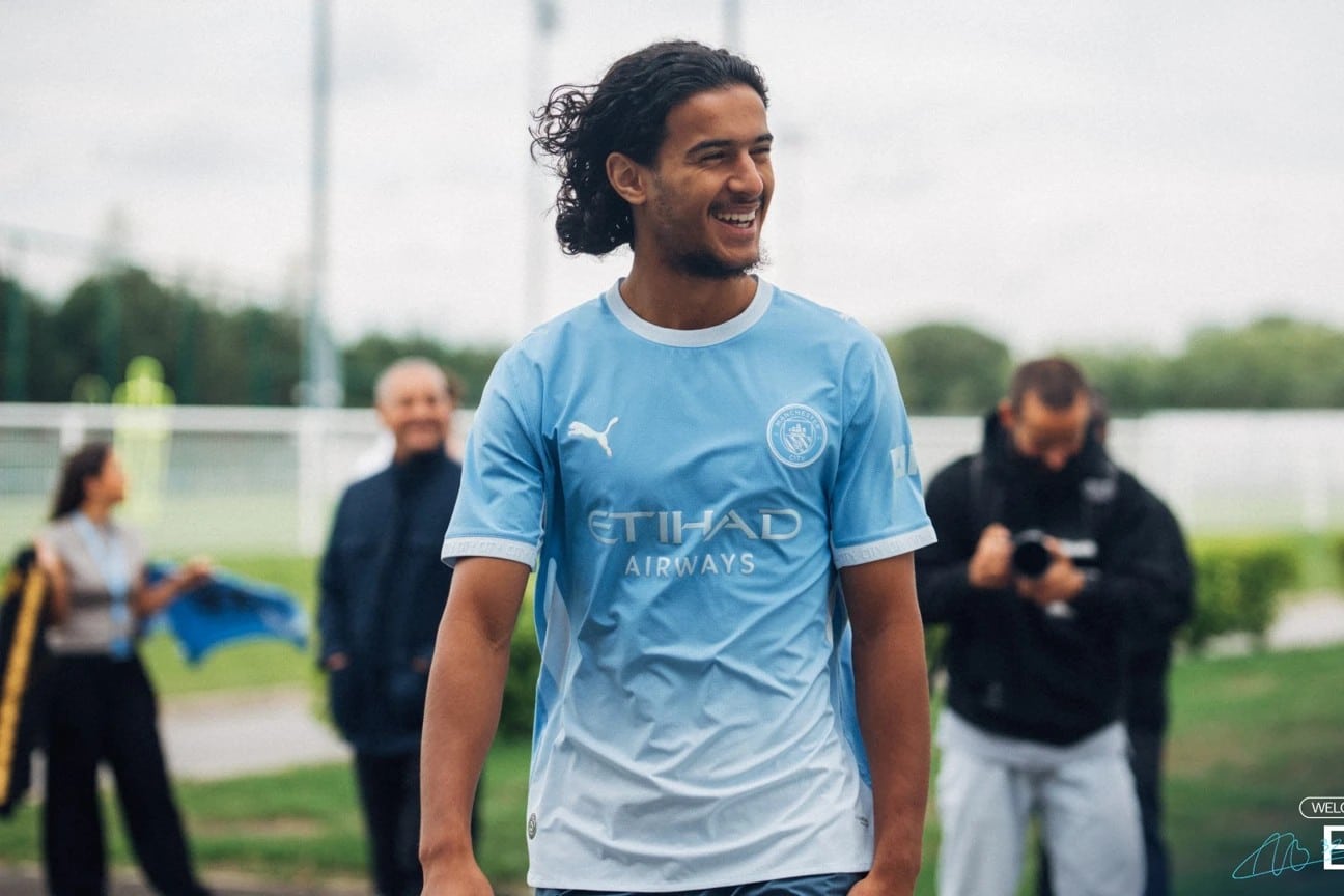 Ayyoub Bouaddi Ayyoub Bouaddi quitte le LOSC pour Manchester City.
