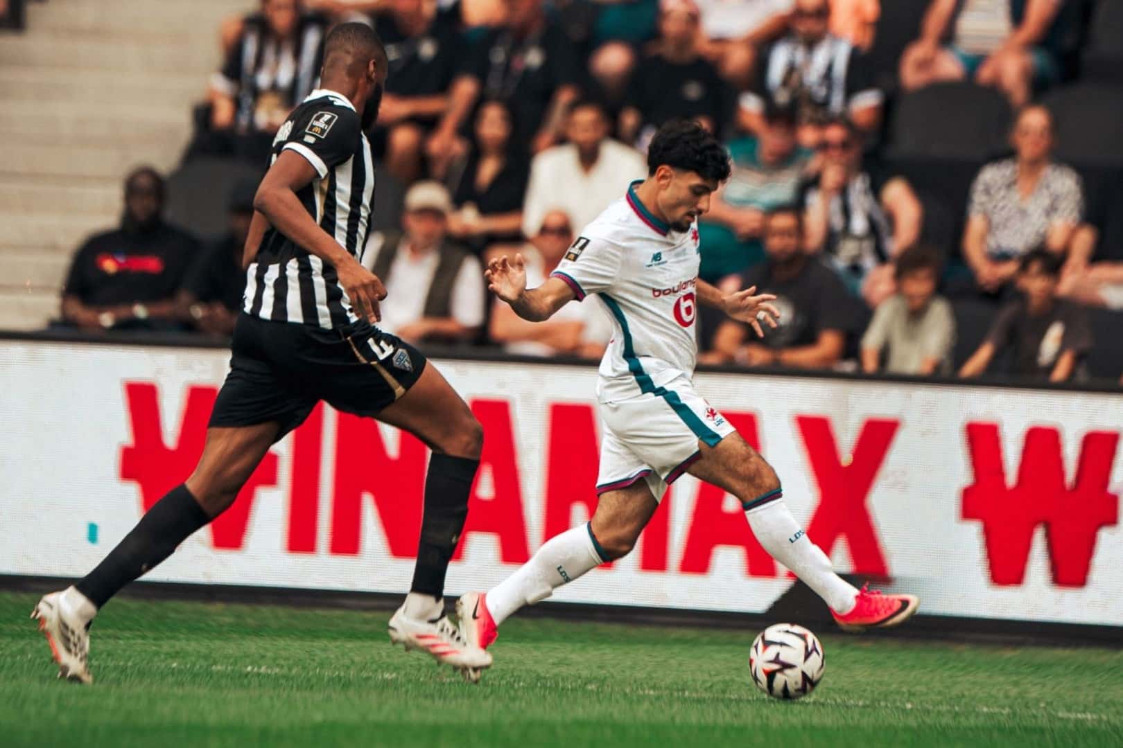 Basar Onal, ailier turc du LOSC.