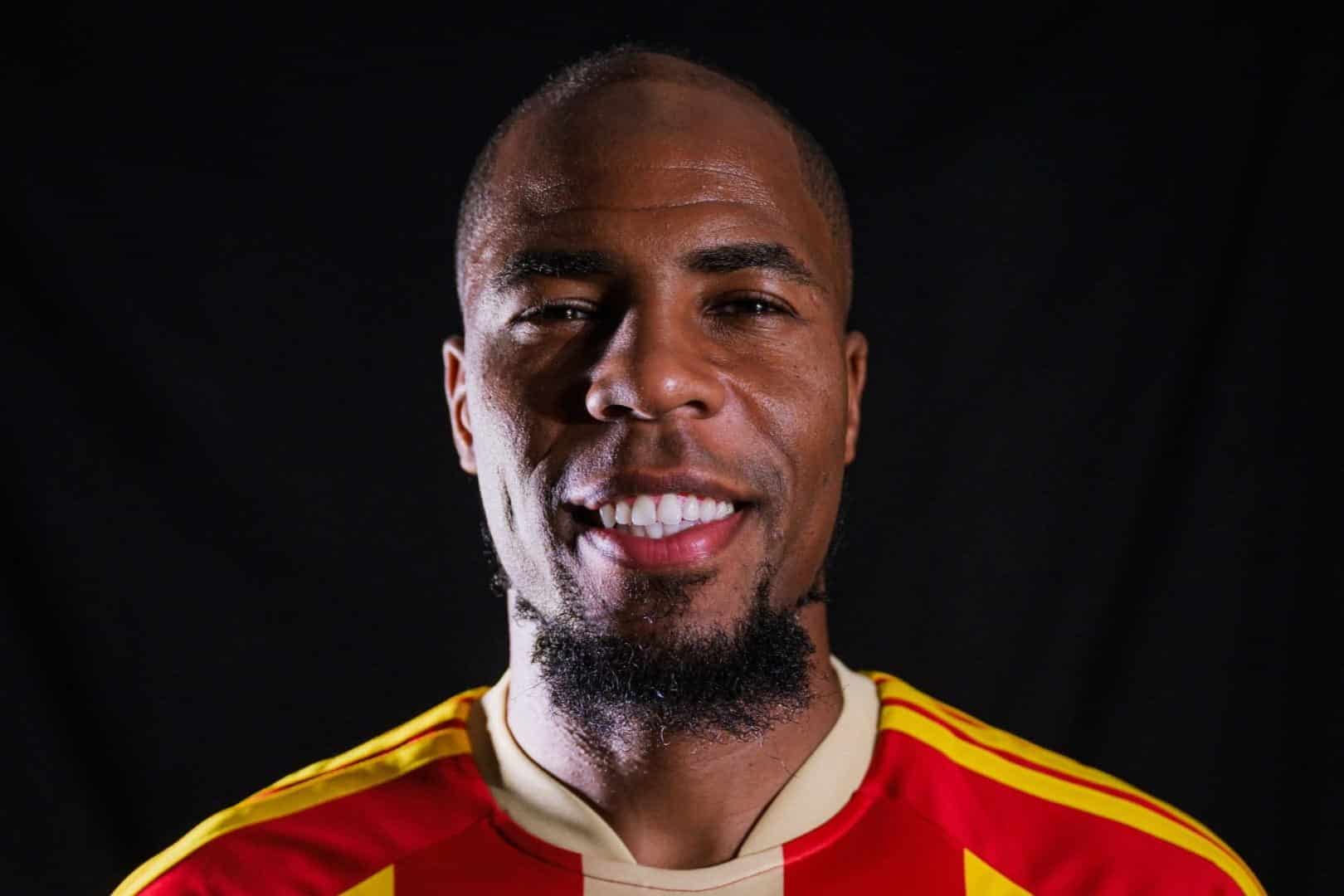 Djibril Sidib&eacute;, ancien joueur du LOSC, signe avec Le Mans FC.