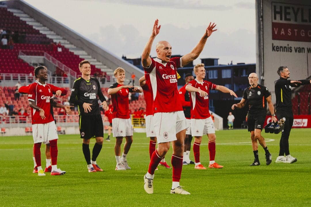 Michael Frey Michael Frey, ancien attaquant du LOSC, inscrit un doublé à Antwerp.