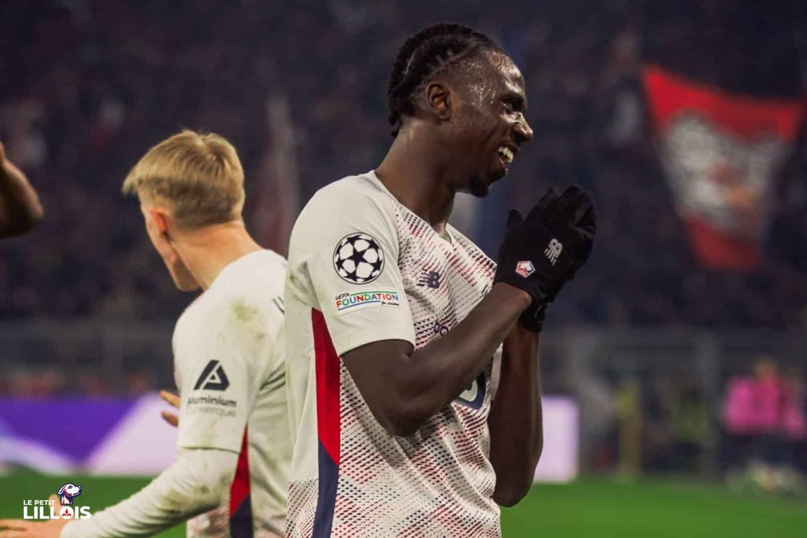 Ngal'ayel Mukau, milieu de terrain du LOSC.