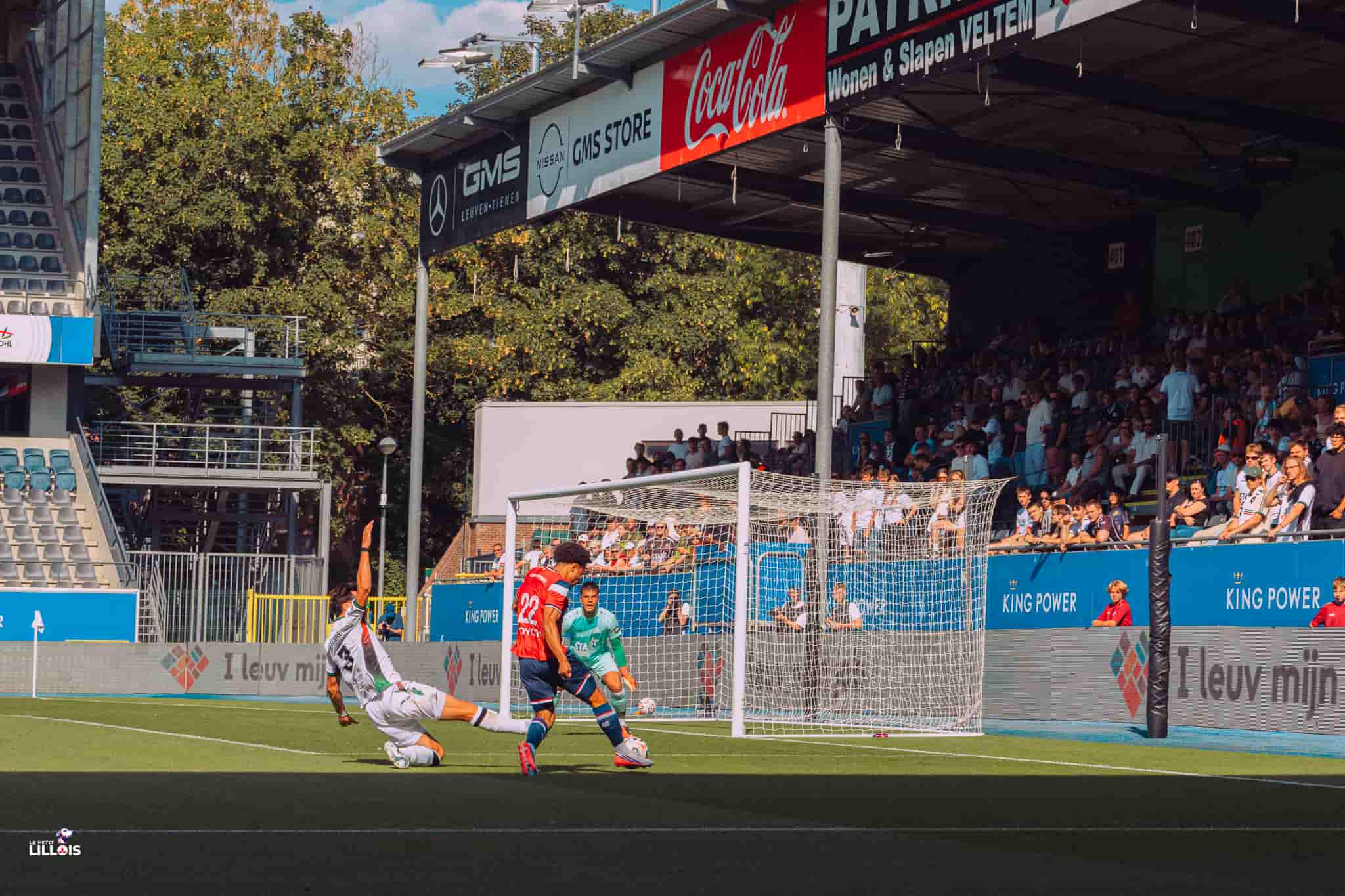 Tiago Santos, lat&eacute;ral droit du LOSC.