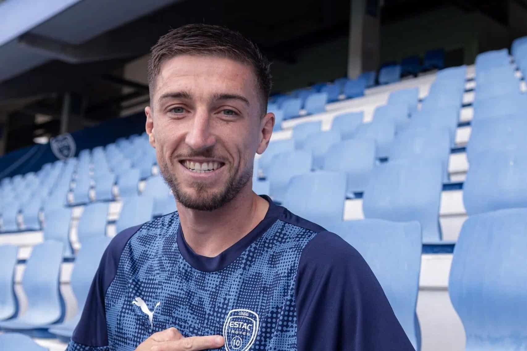 Antoine Mille, joueur de l'ESTAC Troyes.