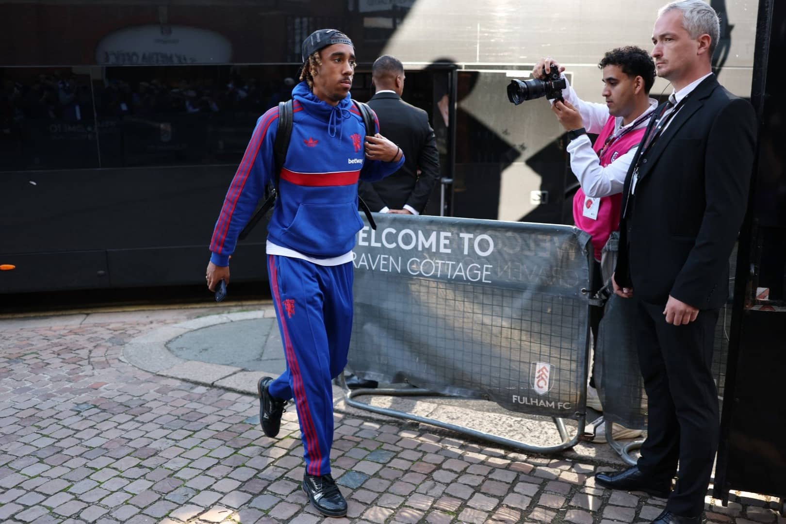 Leny Yoro Leny Yoro, défenseur central de l'équipe de France formé au LOSC.
