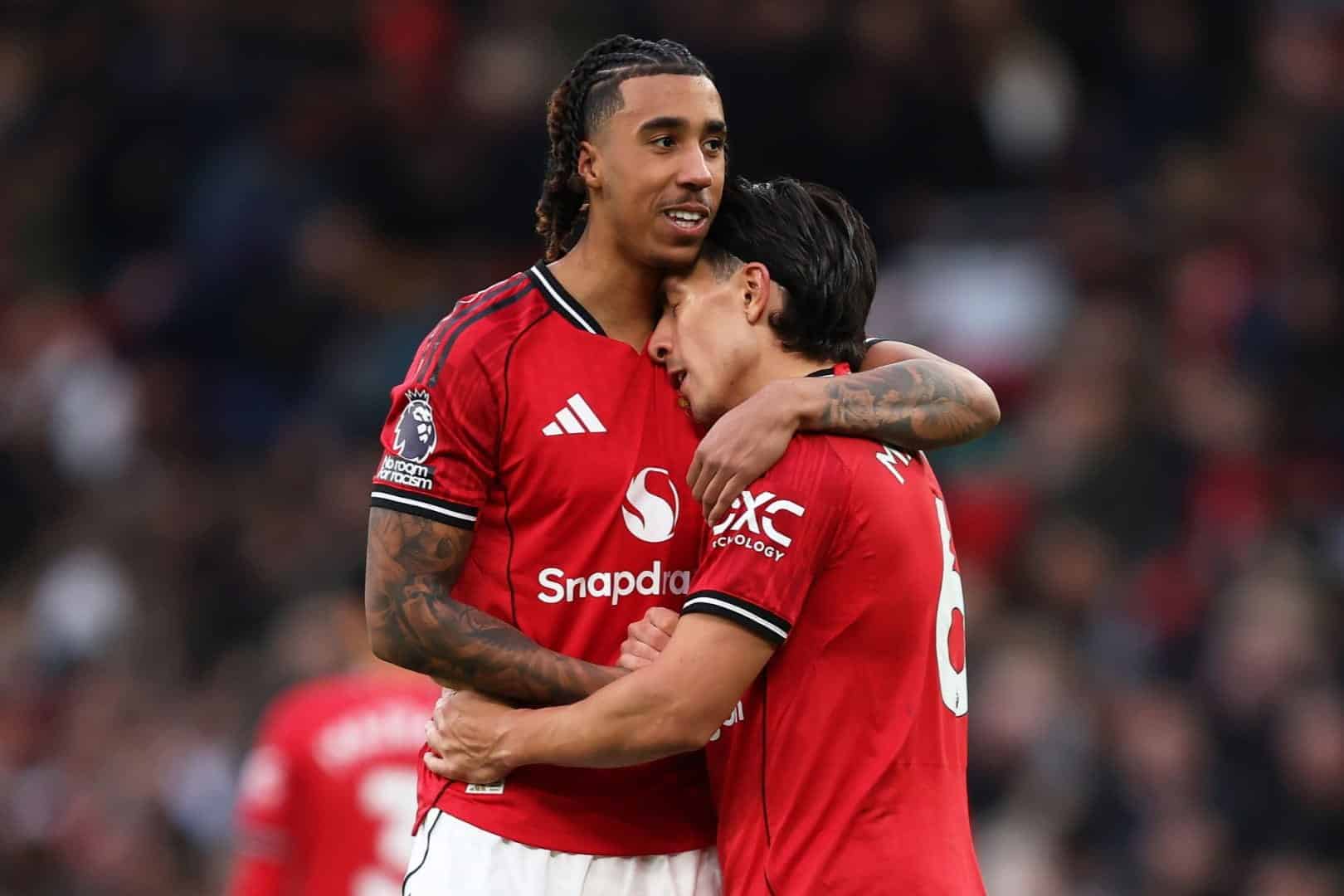 Leny Yoro, ancien joueur du LOSC en d&eacute;fense centrale &agrave; Manchester United.