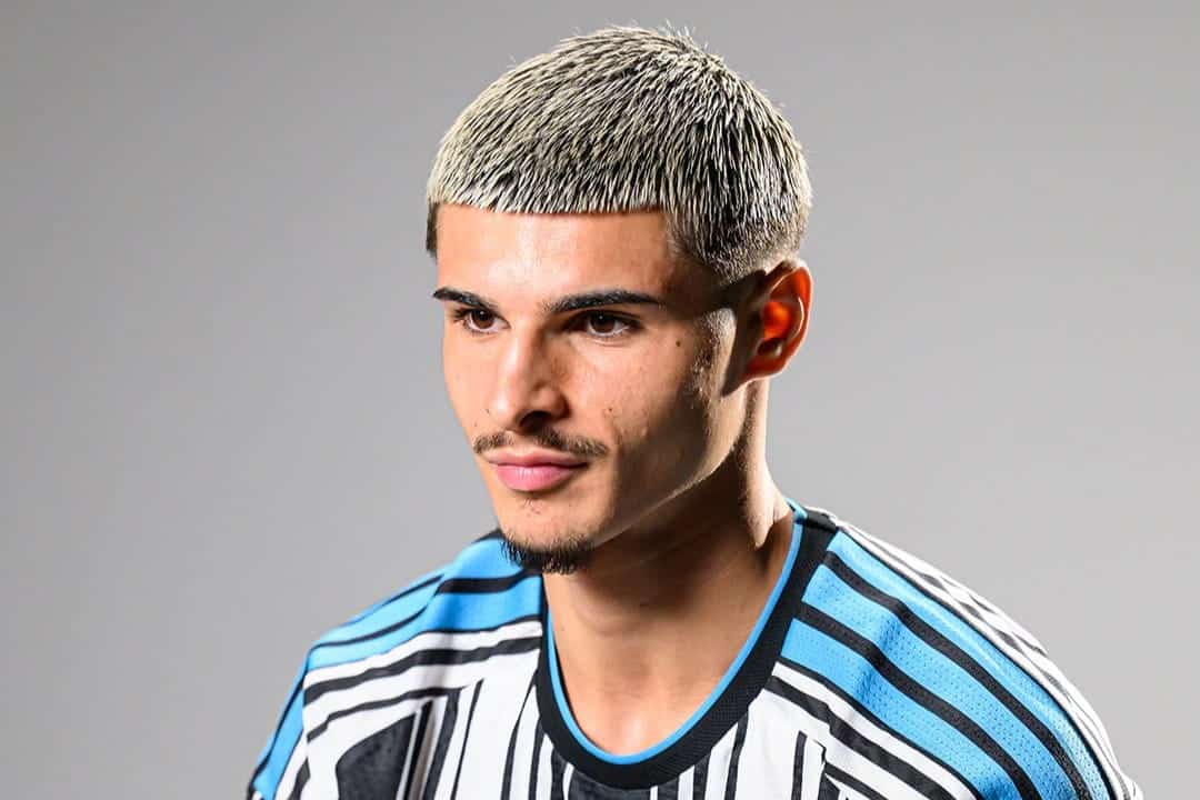 Matias Fernandez-Pardo Matias Fernandez-Pardo, ancien attaquant du LOSC, nouveau joueur de Newcastle United.