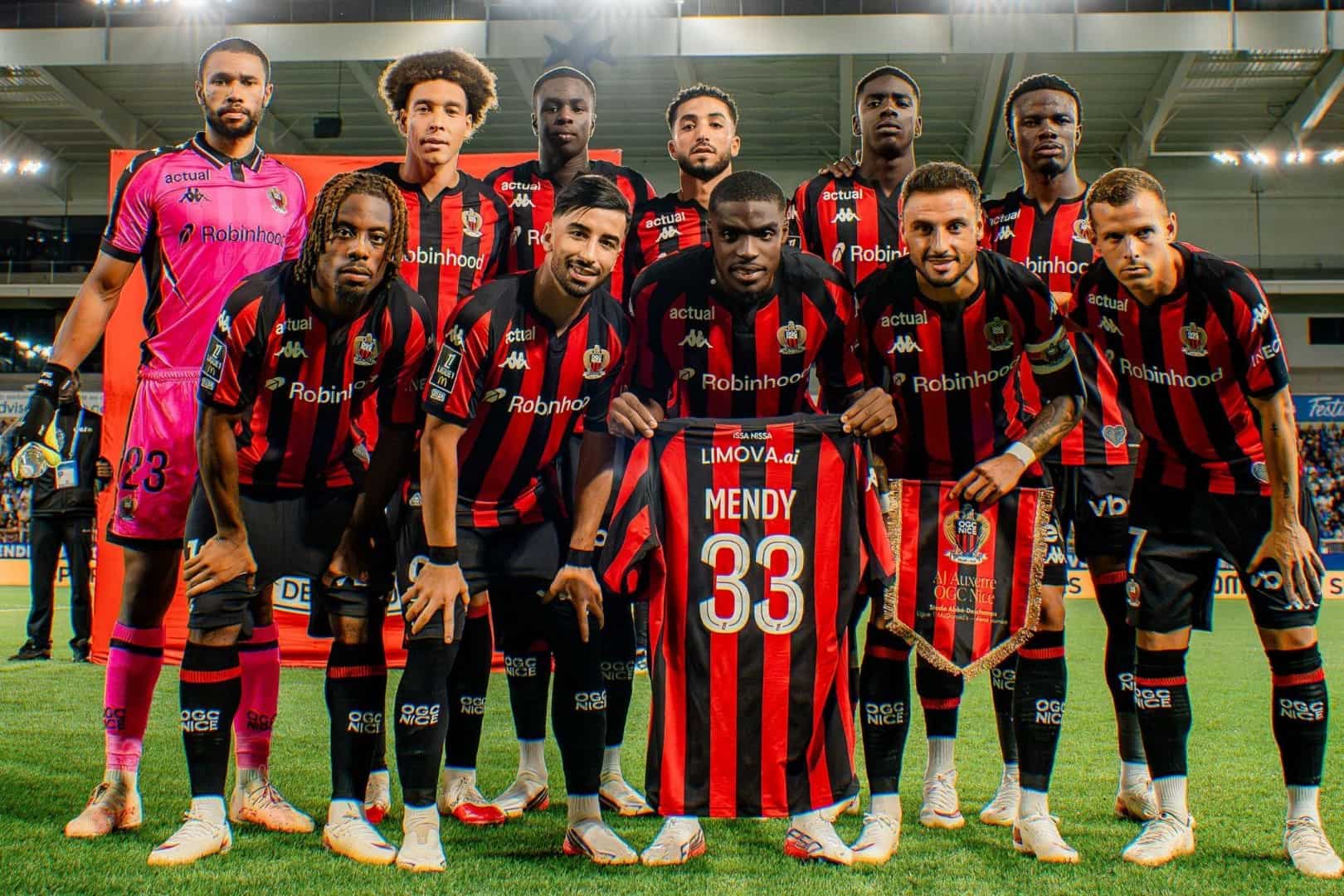 OGC Nice Antoine Mendy Les joueurs de l'OGC Nice au soutien d'Antoine Mendy, blessé.