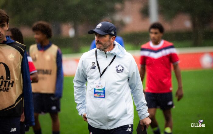 St&eacute;phane Pichot, entra&icirc;neur de la r&eacute;serve du LOSC.
