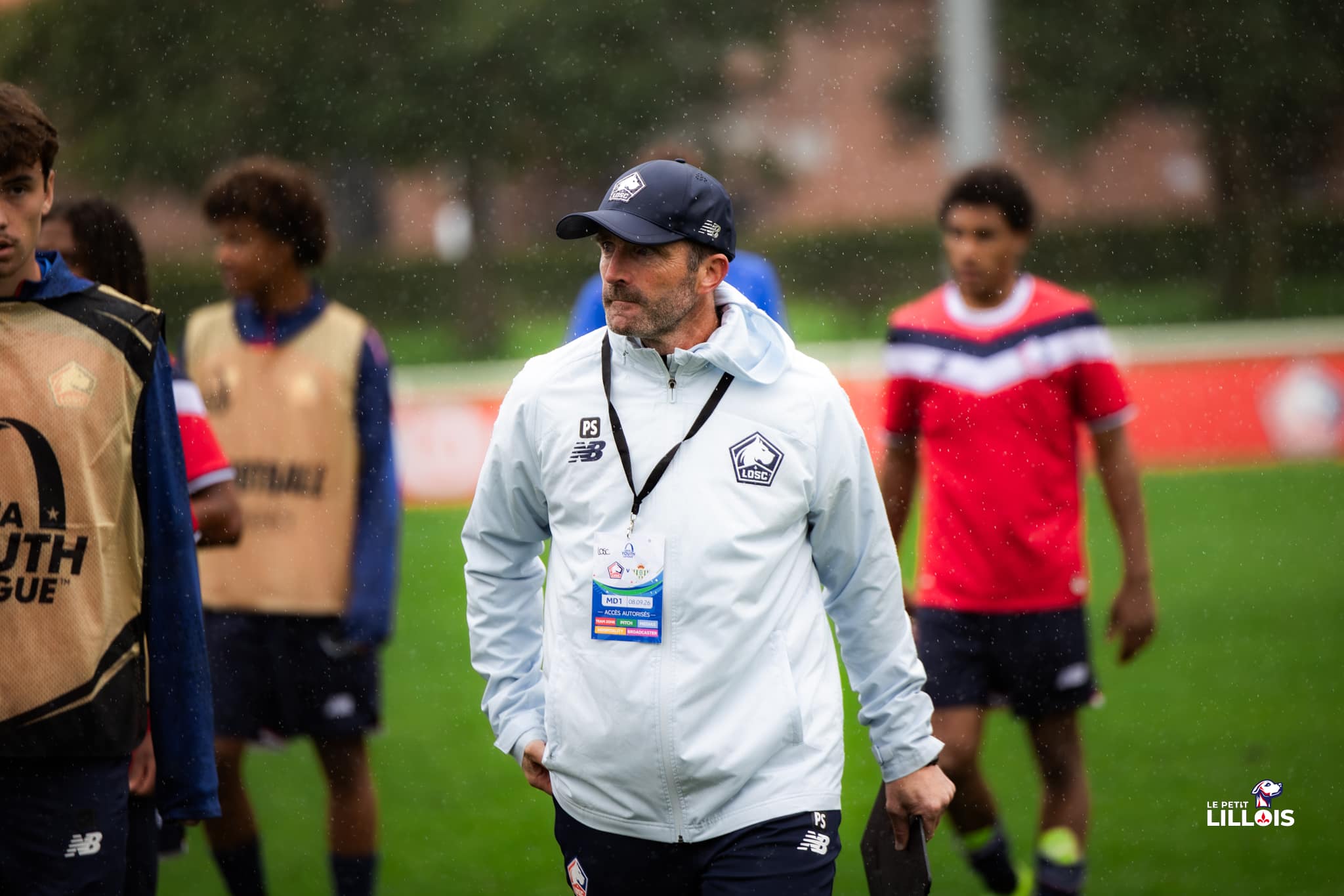 St&eacute;phane Pichot, entra&icirc;neur de la r&eacute;serve du LOSC.