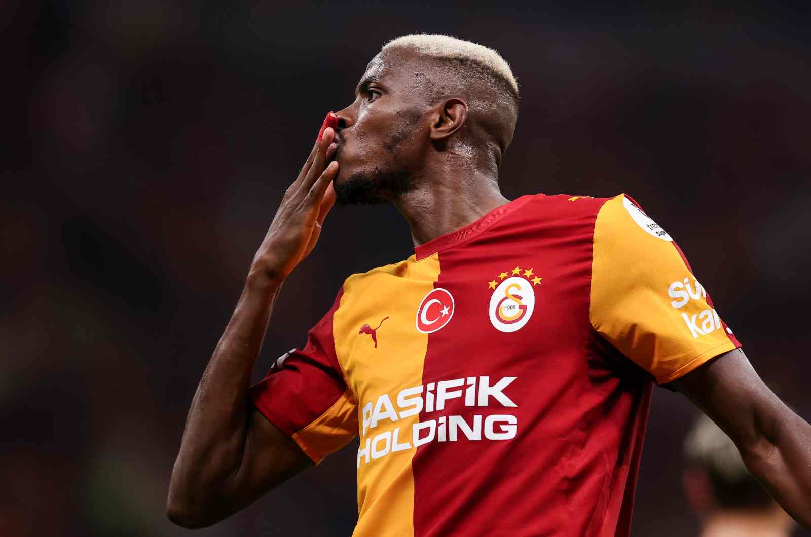 ISTANBUL, TURKEY - AUGUST 30: Victor Osimhen of Galatasaray celebrates after scoring his team's third goal during the Turkish Super League 2026/27 match between Galatasaray SK and G&ouml;ztepe SK at Rams Park Stadium on August 30, 2026 in Istanbul, Turkey.