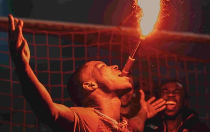 Bafodé Diakité célèbre la victoire du LOSC face au RC Lens lors de la saison 2024-2025.