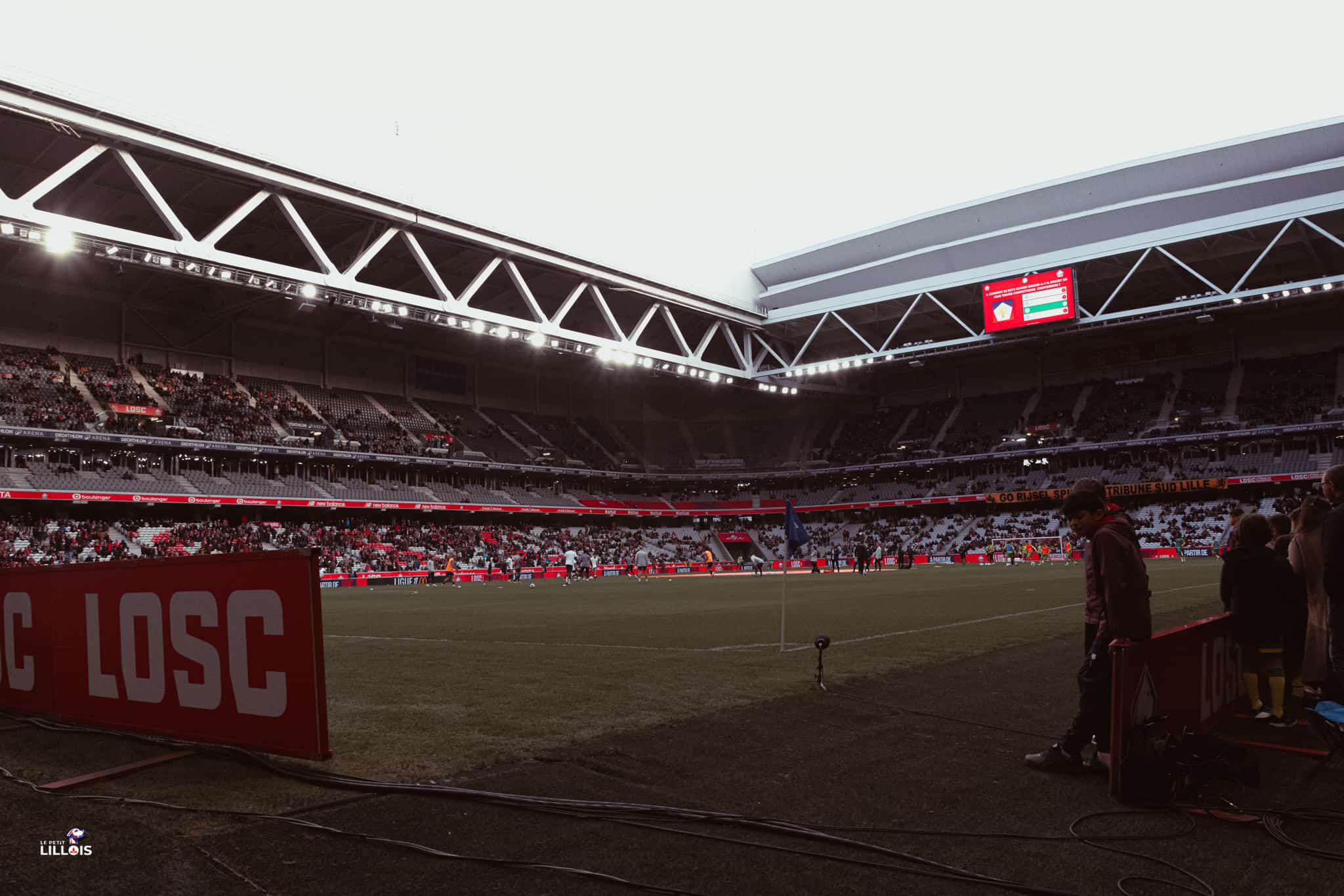 Stade Pierre-Mauroy, enceinte sportive du LOSC.