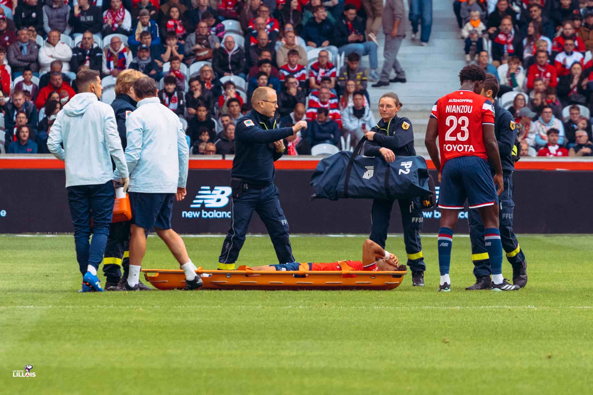 Tiago Santos Tiago Santos, latéral droit du LOSC.